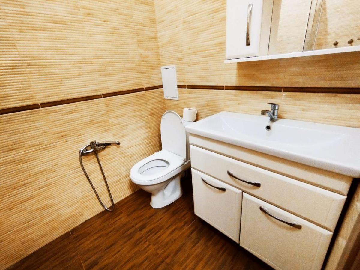 1-Bedroom Apartment Near The Sea Odesa Exterior foto