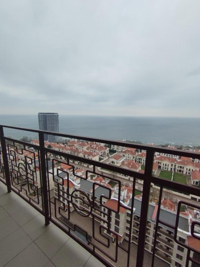 1-Bedroom Apartment Near The Sea Odesa Exterior foto